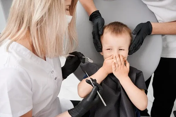 O que fazer se meu filho tem medo do dentista?